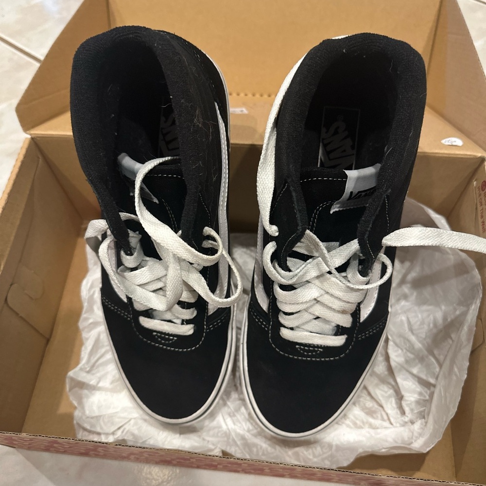 Mens Vans - Picture 3 of 3